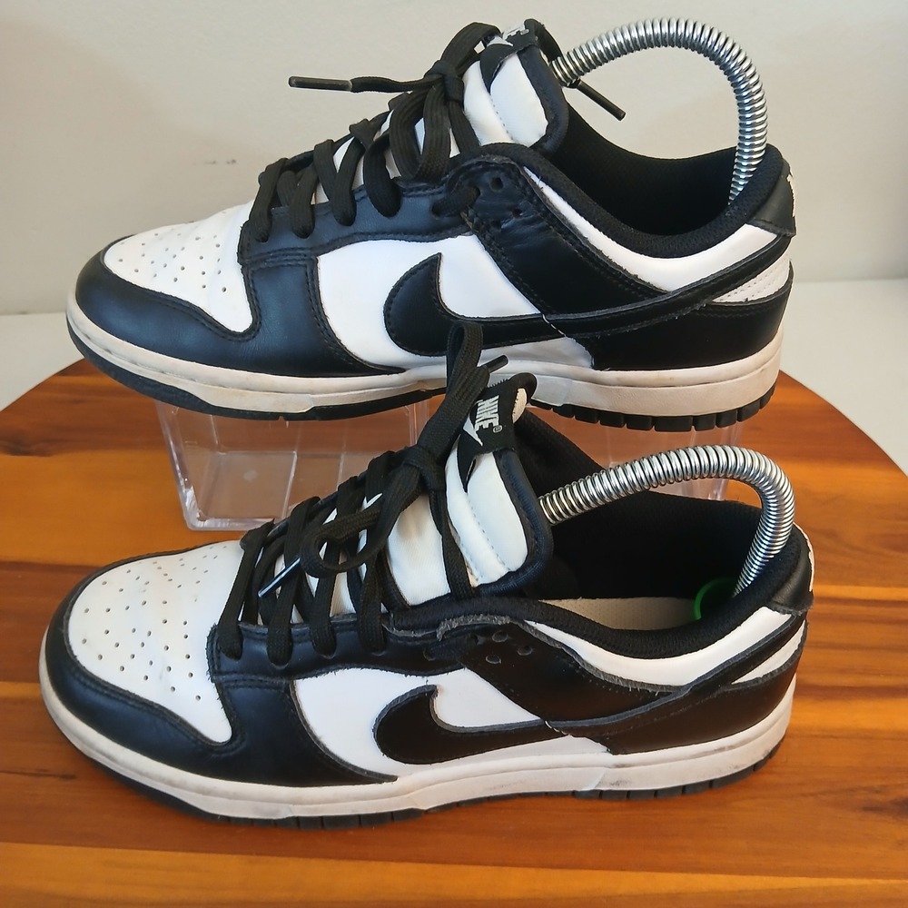 Nike Dunk Low Women 7 Black White Panda Shoes Sneakers DD1503-101